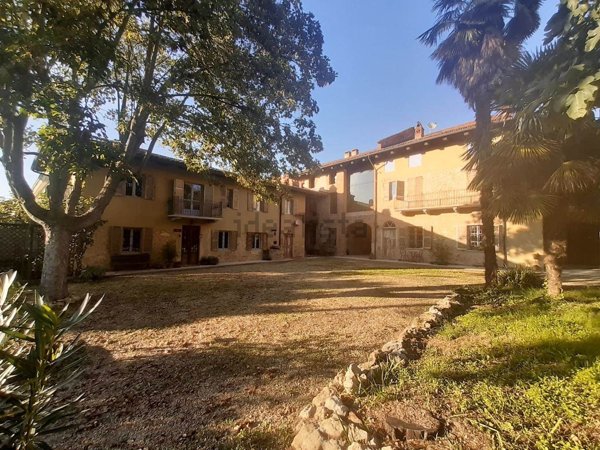 casa indipendente in vendita a Passerano Marmorito