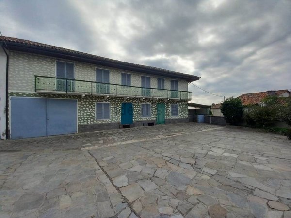 casa indipendente in vendita a Passerano Marmorito