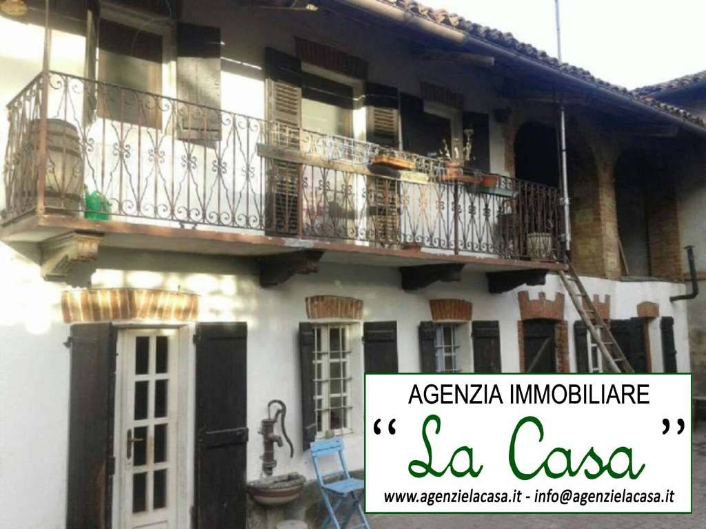 casa indipendente in vendita a Passerano Marmorito