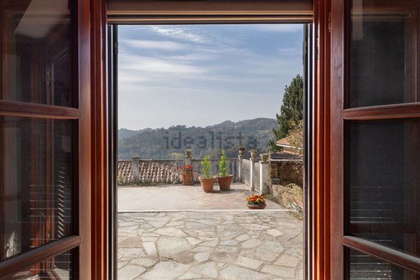 esavano in vendita a Passerano Marmorito