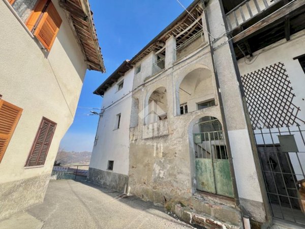 casale in vendita a Passerano Marmorito