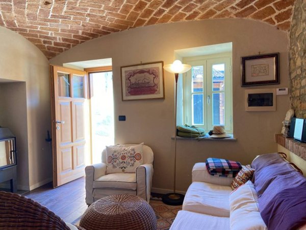 casa indipendente in vendita a Passerano Marmorito