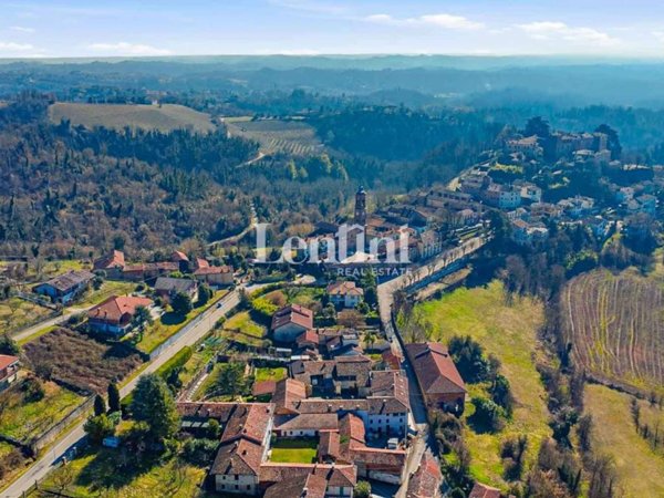 casa indipendente in vendita a Passerano Marmorito
