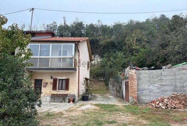 casa indipendente in vendita a Passerano Marmorito