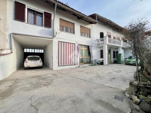casa semindipendente in vendita a Passerano Marmorito