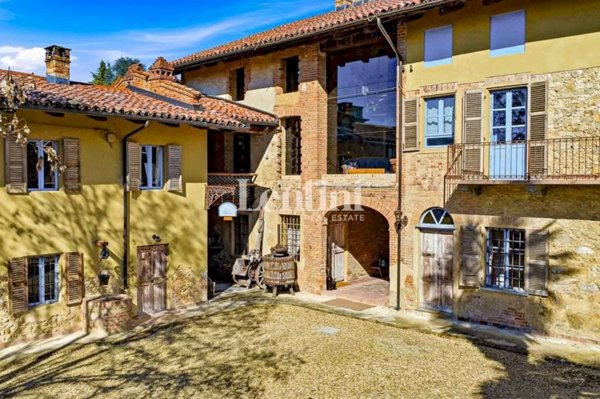 casa indipendente in vendita a Passerano Marmorito
