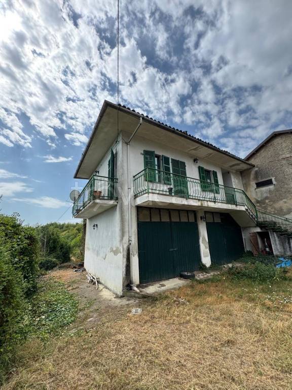 appartamento in vendita a Passerano Marmorito