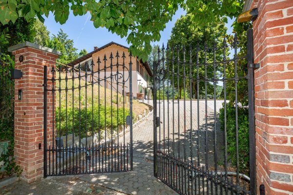 casa indipendente in vendita a Passerano Marmorito