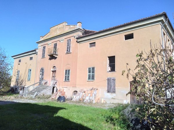 casa indipendente in vendita a Penango