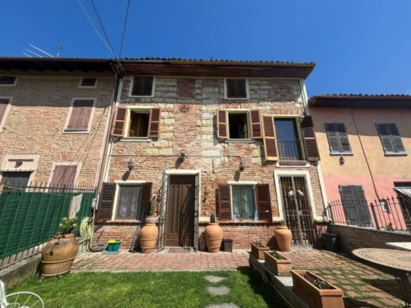 casa semindipendente in vendita a Penango in zona Cioccaro