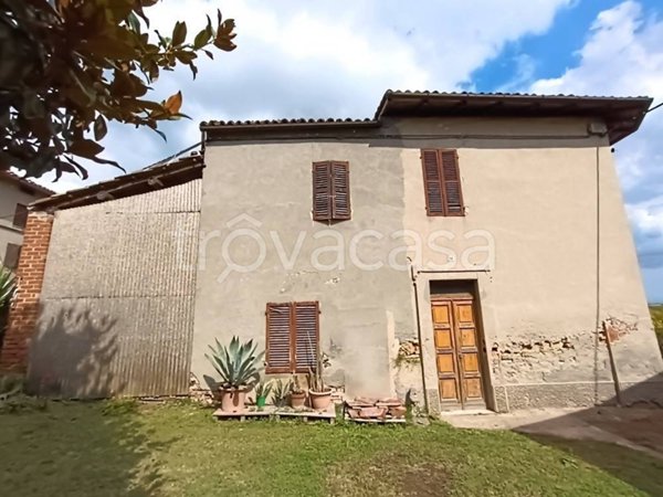 casa indipendente in vendita a Penango