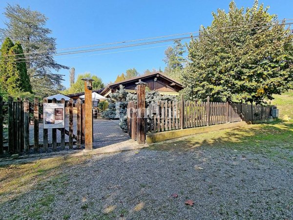 negozio in vendita a Penango