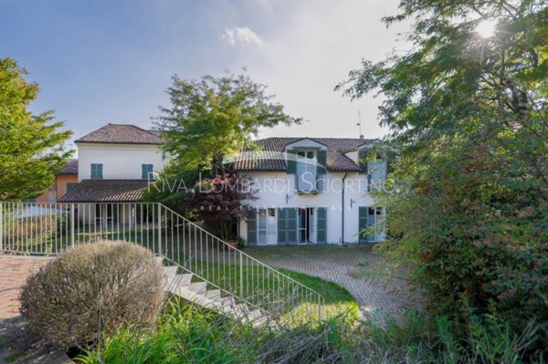 negozio in vendita a Penango