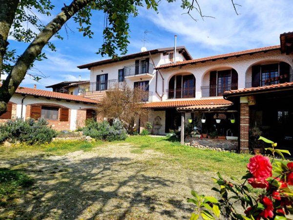 casale in vendita a Penango
