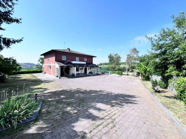 casa indipendente in vendita a Penango in zona Cioccaro