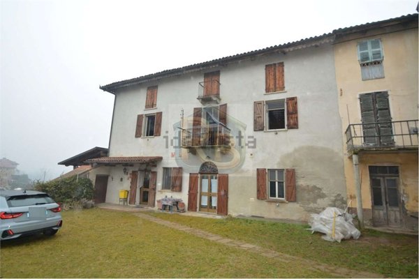 casa indipendente in vendita a Piea