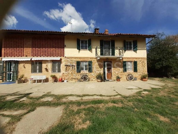 casa indipendente in vendita a Piea in zona San Grato