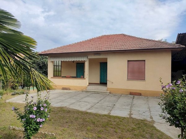 casa indipendente in vendita a Piea