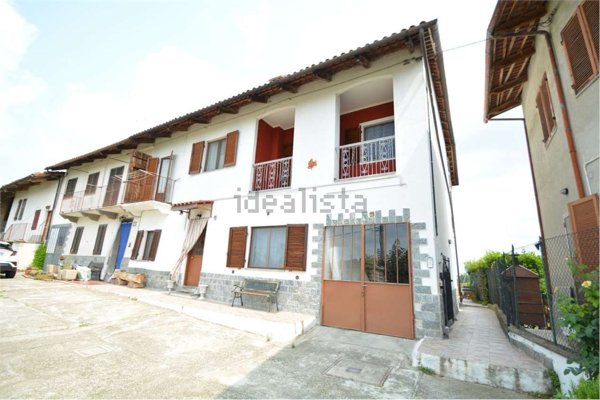 casa indipendente in vendita a Piea in zona Vallunga