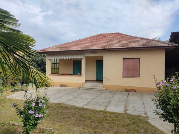 casa indipendente in vendita a Piea