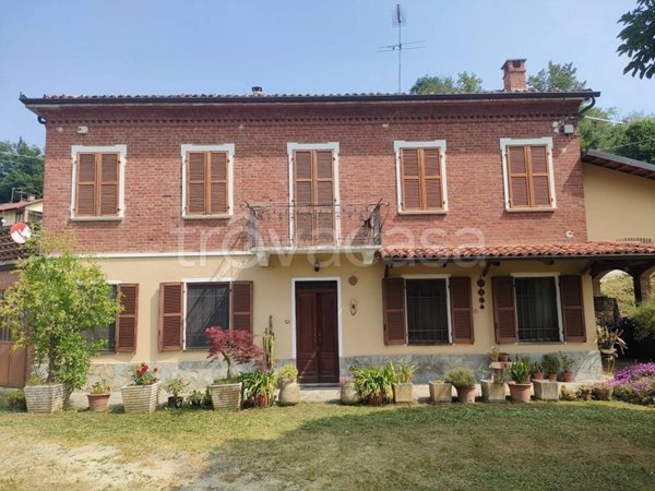 casa indipendente in vendita a Piea in zona Primparino