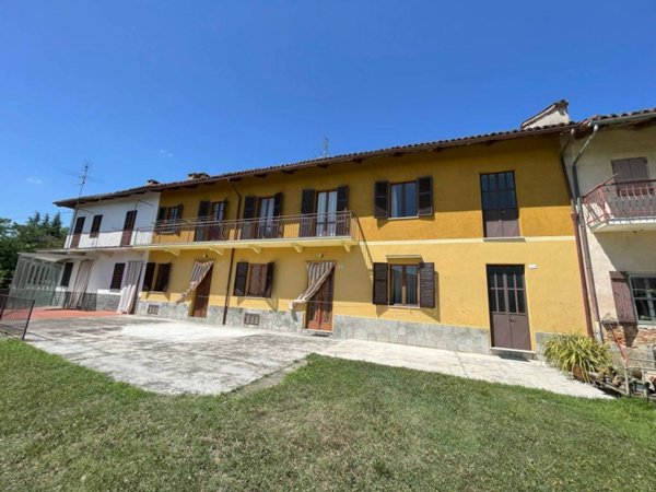 casa indipendente in vendita a Piea in zona Vallunga