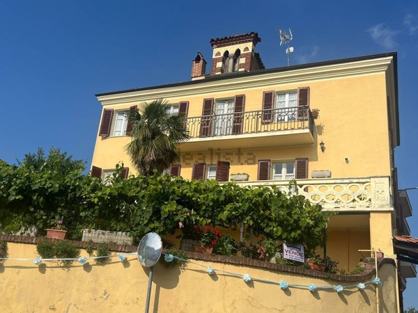 casale in vendita a Pino d'Asti