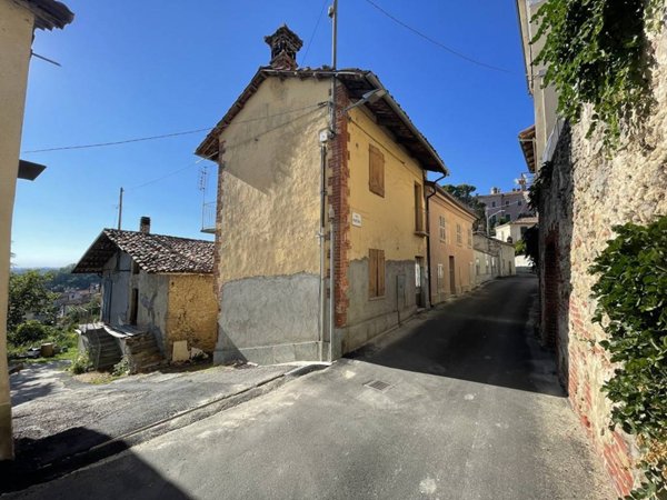 casa indipendente in vendita a Pino d'Asti