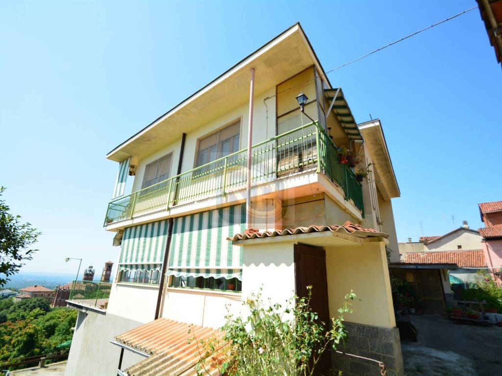 casa indipendente in vendita a Pino d'Asti