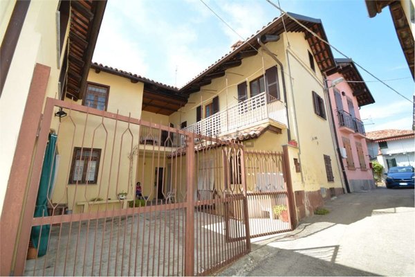 casa indipendente in vendita a Pino d'Asti