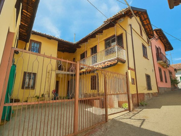 casa indipendente in vendita a Pino d'Asti