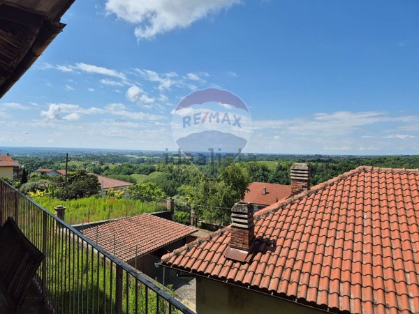 casa semindipendente in vendita a Pino d'Asti