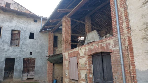 pentavano in vendita a Pino d'Asti