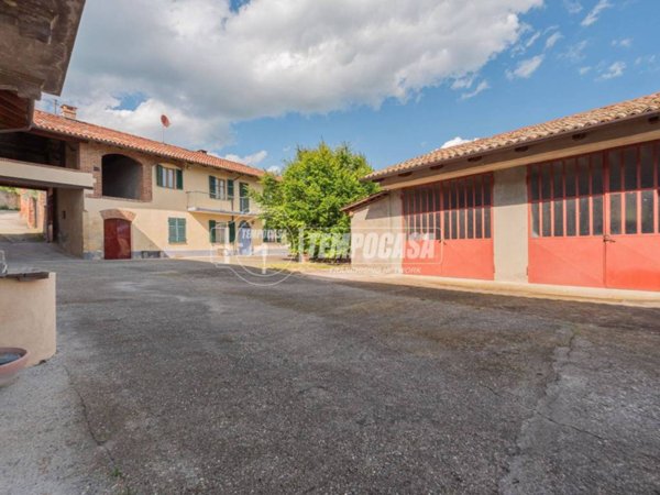 casa indipendente in vendita a Pino d'Asti