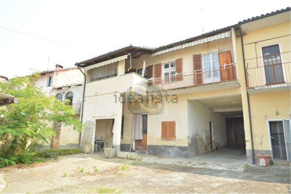 casa indipendente in vendita a Piovà Massaia