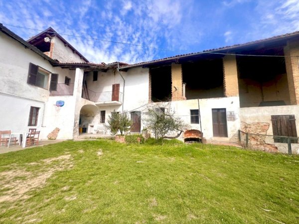 casa indipendente in vendita a Piovà Massaia