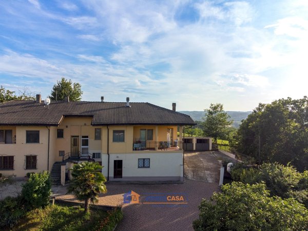 casa indipendente in vendita a Portacomaro