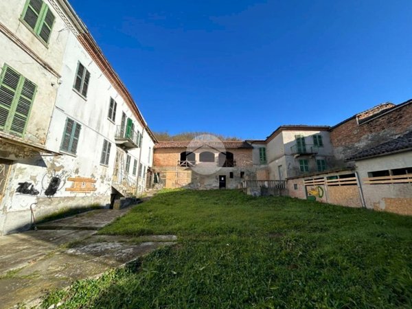 casa semindipendente in vendita a Portacomaro