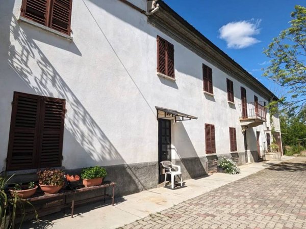 appartamento in vendita a Portacomaro