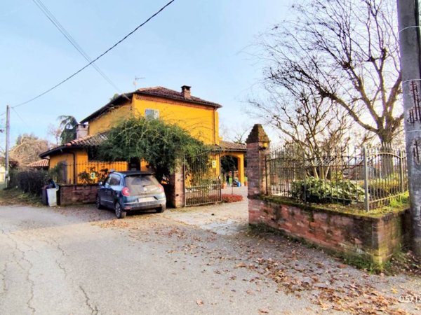 casa indipendente in vendita a Portacomaro