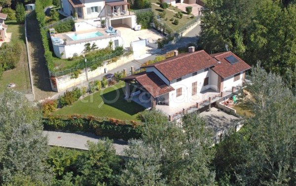 casa indipendente in vendita a Portacomaro