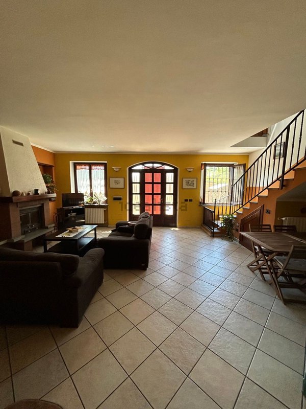 casa indipendente in vendita a Portacomaro