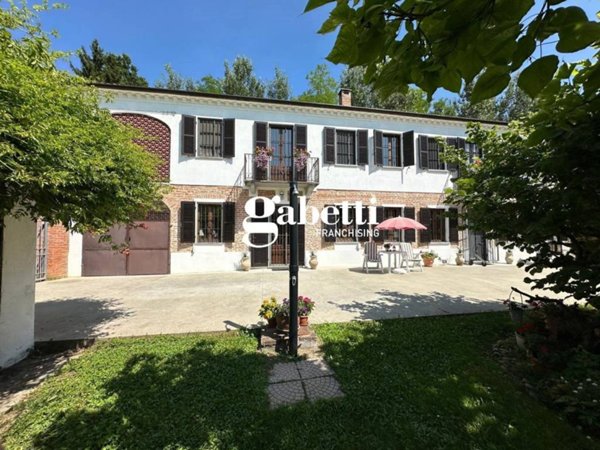 casale in vendita a Portacomaro