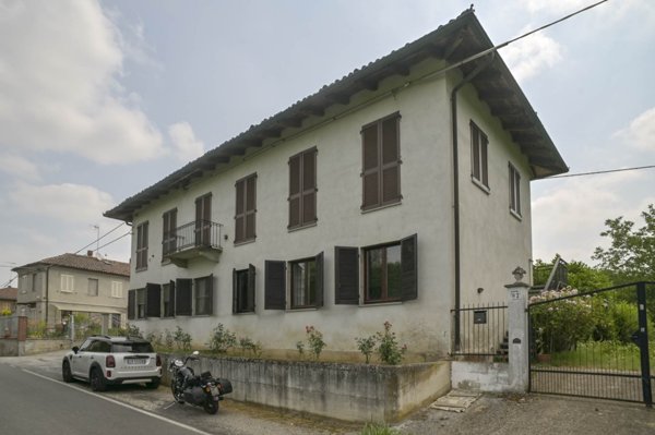 casale in vendita a Portacomaro