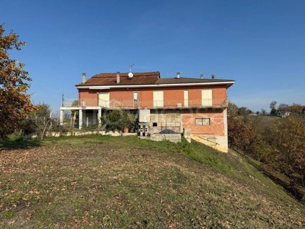 casa indipendente in vendita a Portacomaro