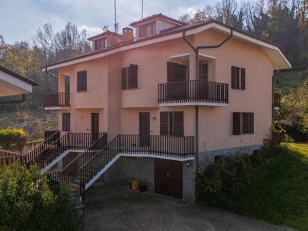 casa indipendente in vendita a Portacomaro