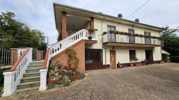casa indipendente in vendita a Portacomaro