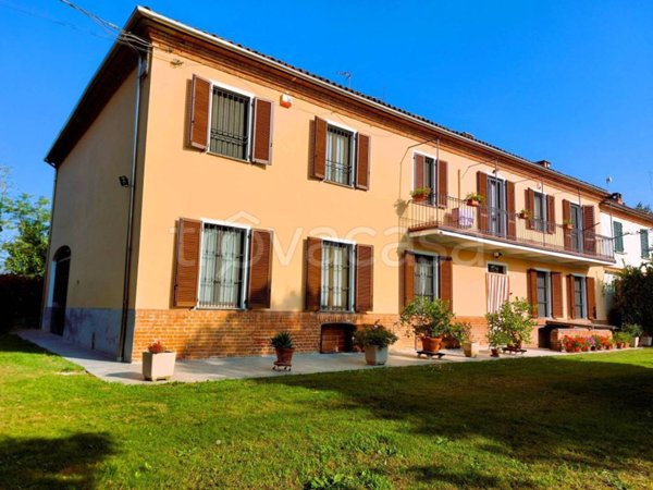 casa indipendente in vendita a Portacomaro