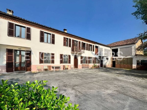 casale in vendita a Portacomaro