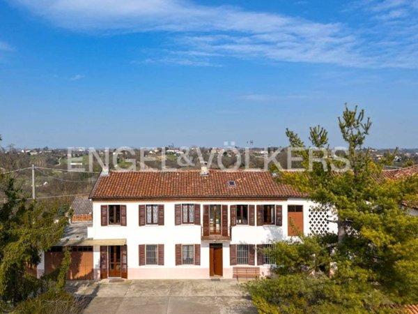 casale in vendita a Portacomaro